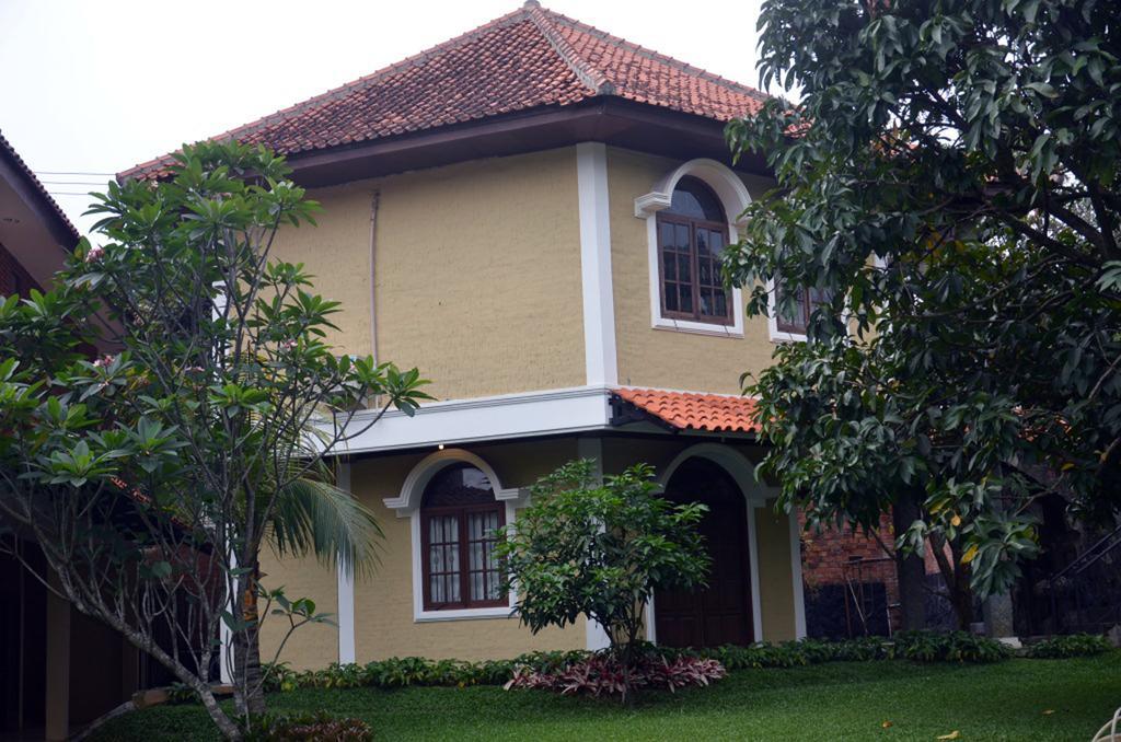 Bumi Cikeas Sentul Bogor Hotel Exterior foto
