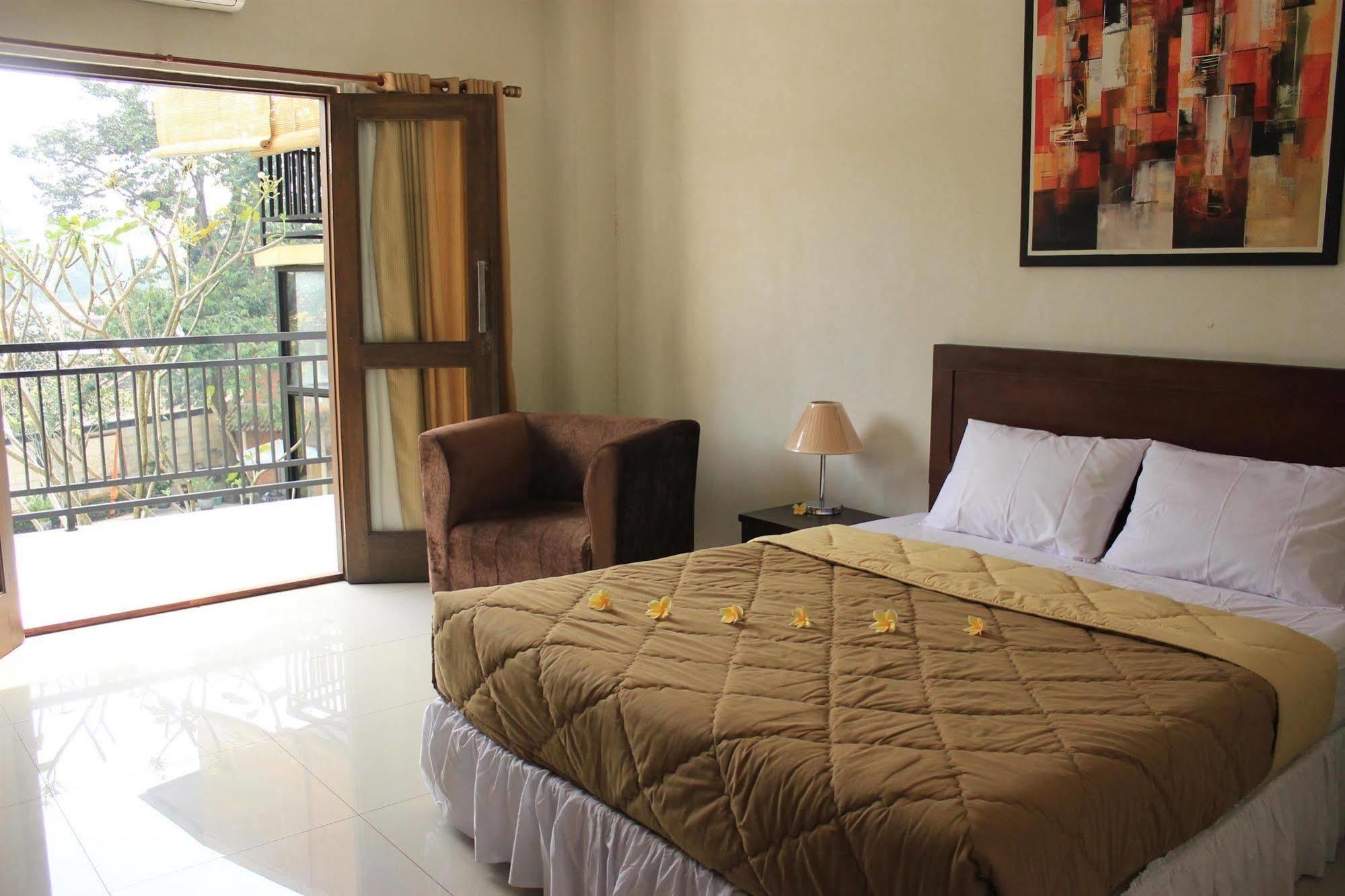 Bumi Cikeas Sentul Bogor Hotel Exterior foto